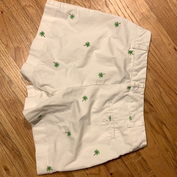 White Shorts with Palm Trees - Picture 2 of 11